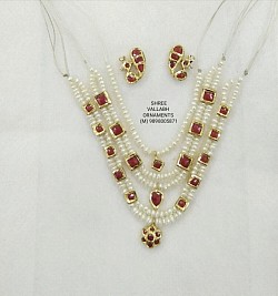 Manek jadtar kundan malaji & mayurakrut kundal